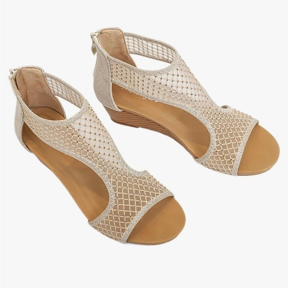 Chic Cream Open-Toe Sandals - Picture 2 of 10